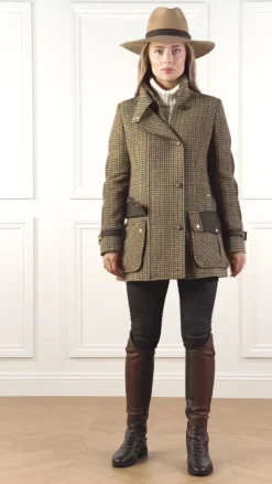 Balmoral Field Coat (Hailes Green Tweed)