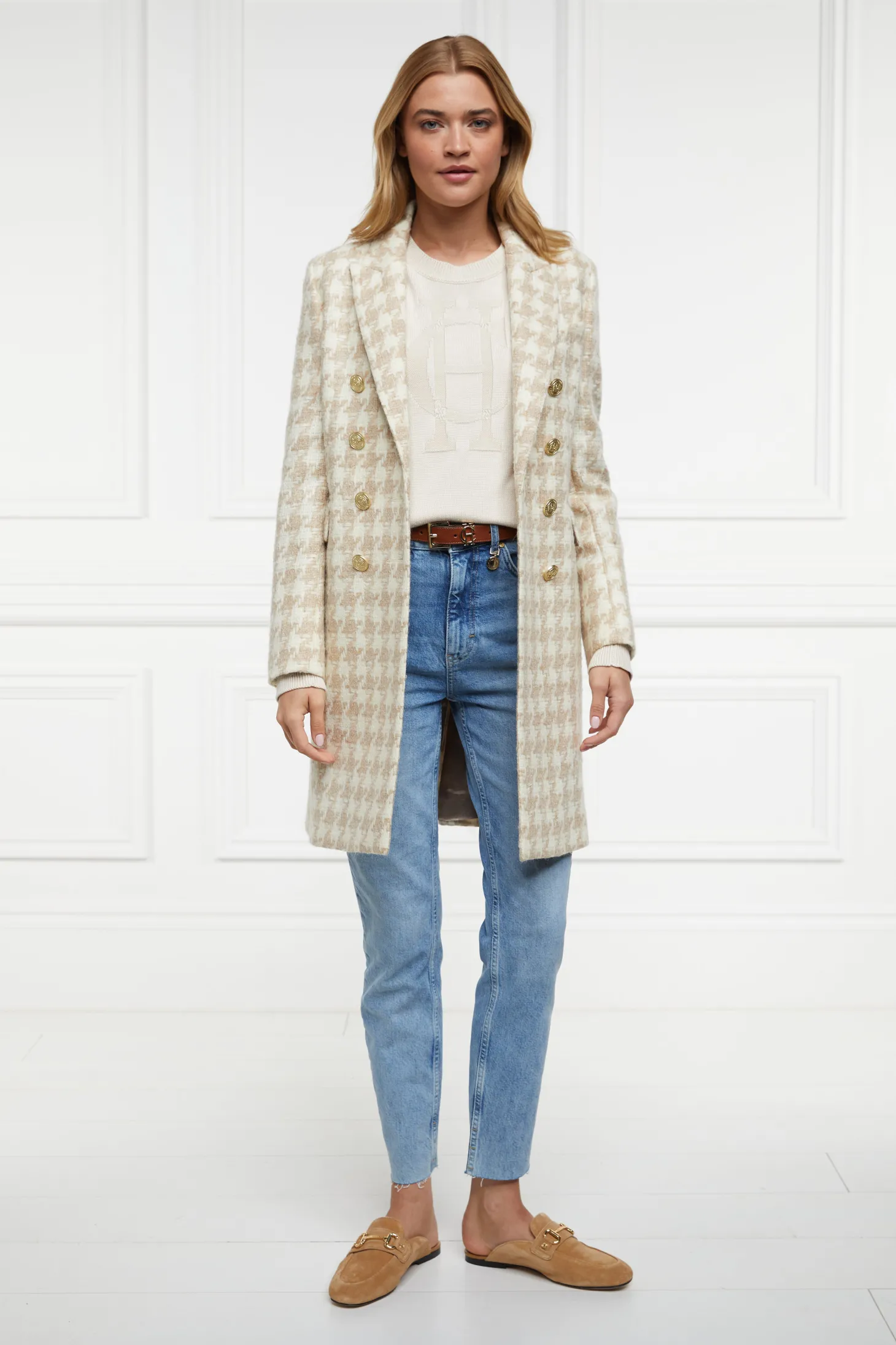 Bibury Crew Neck Knit (Almond)