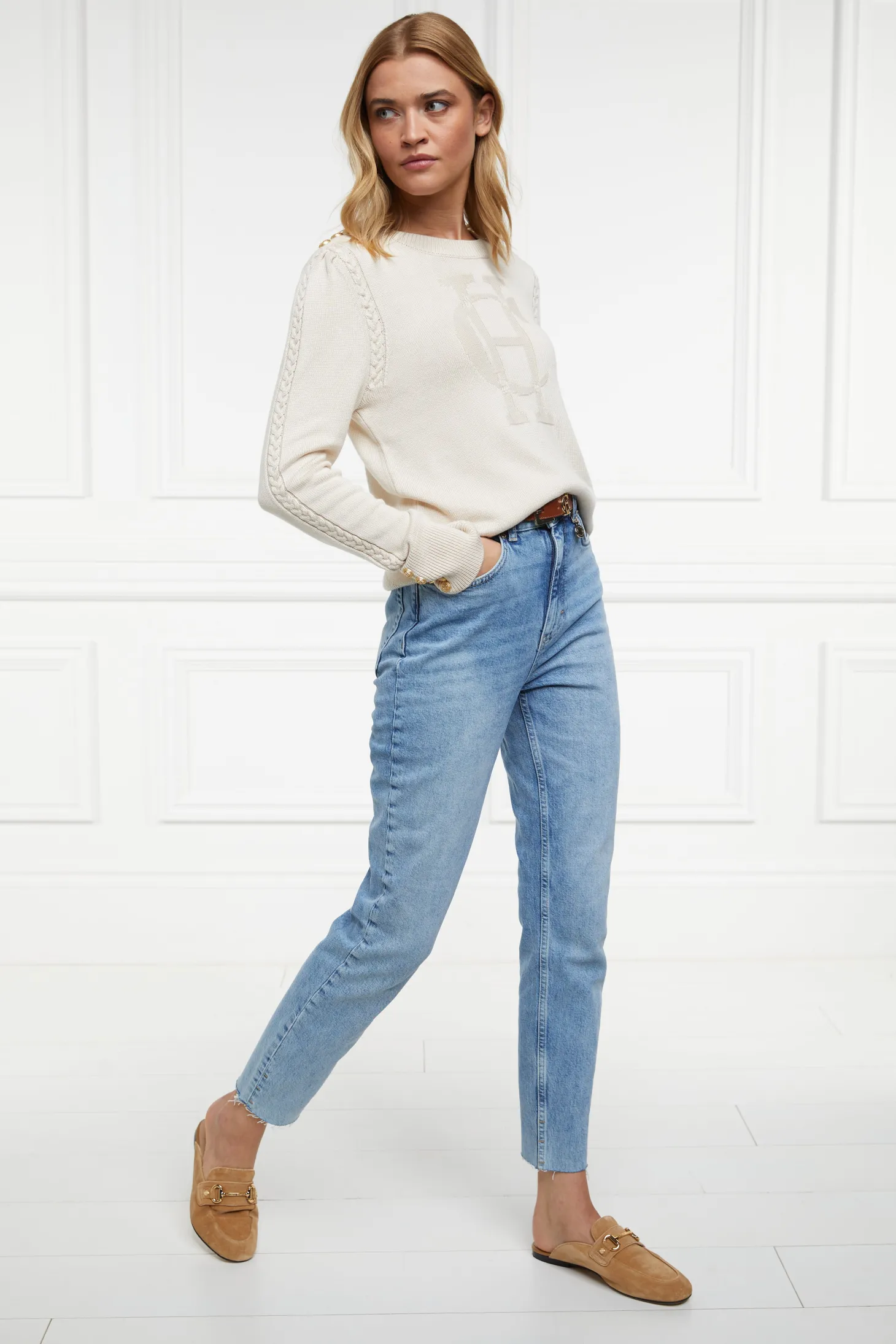 Bibury Crew Neck Knit (Almond)