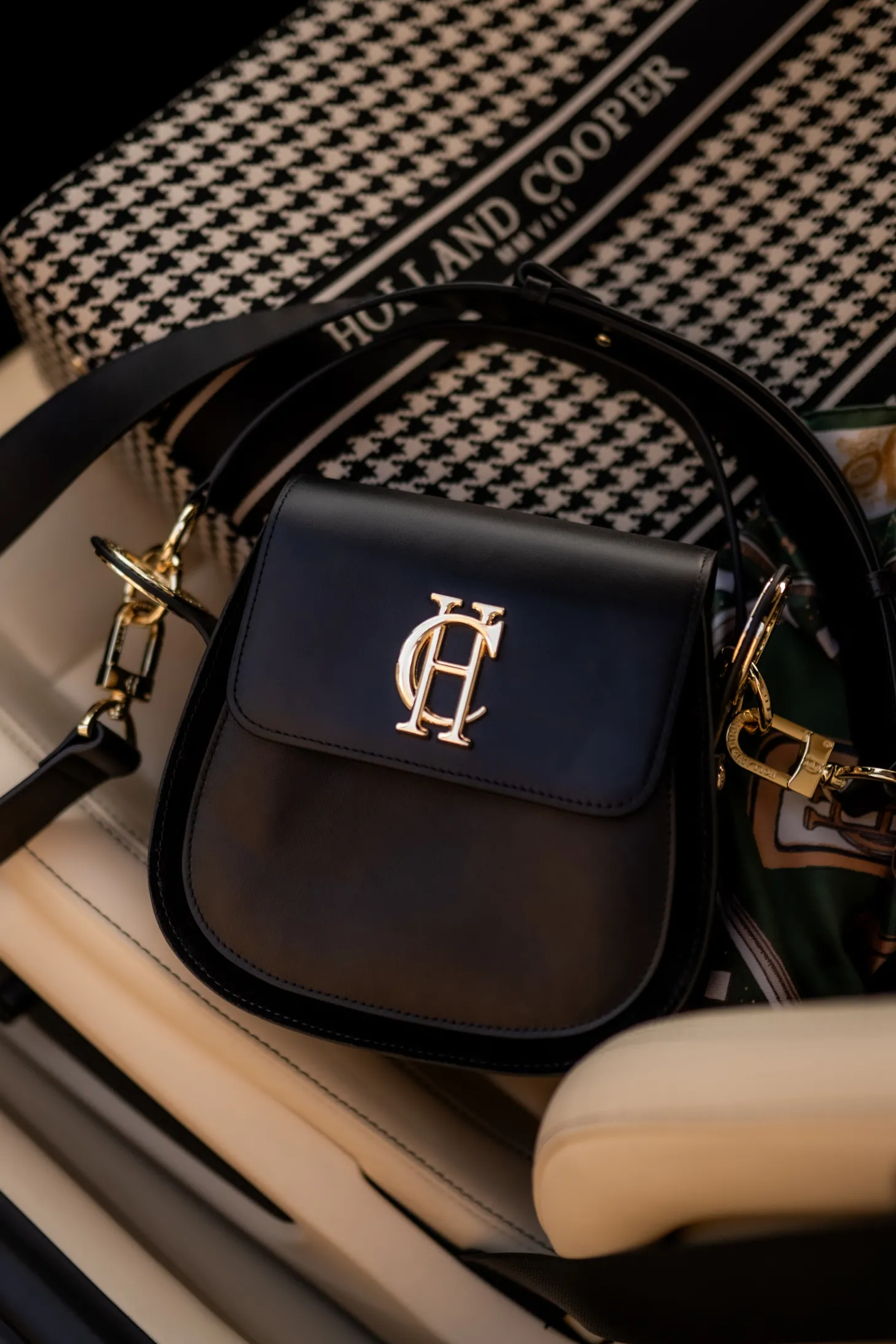 Chelsea Saddle Bag (Soft Black)