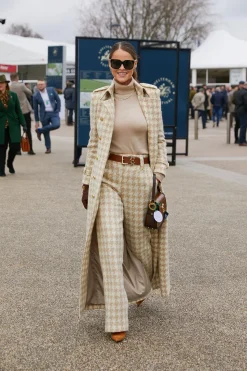 High Waisted Straight Trouser (Camel Houndstooth)