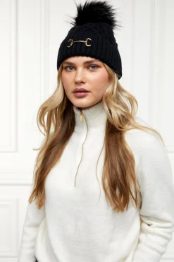 Horsebit Bobble Hat (Black)