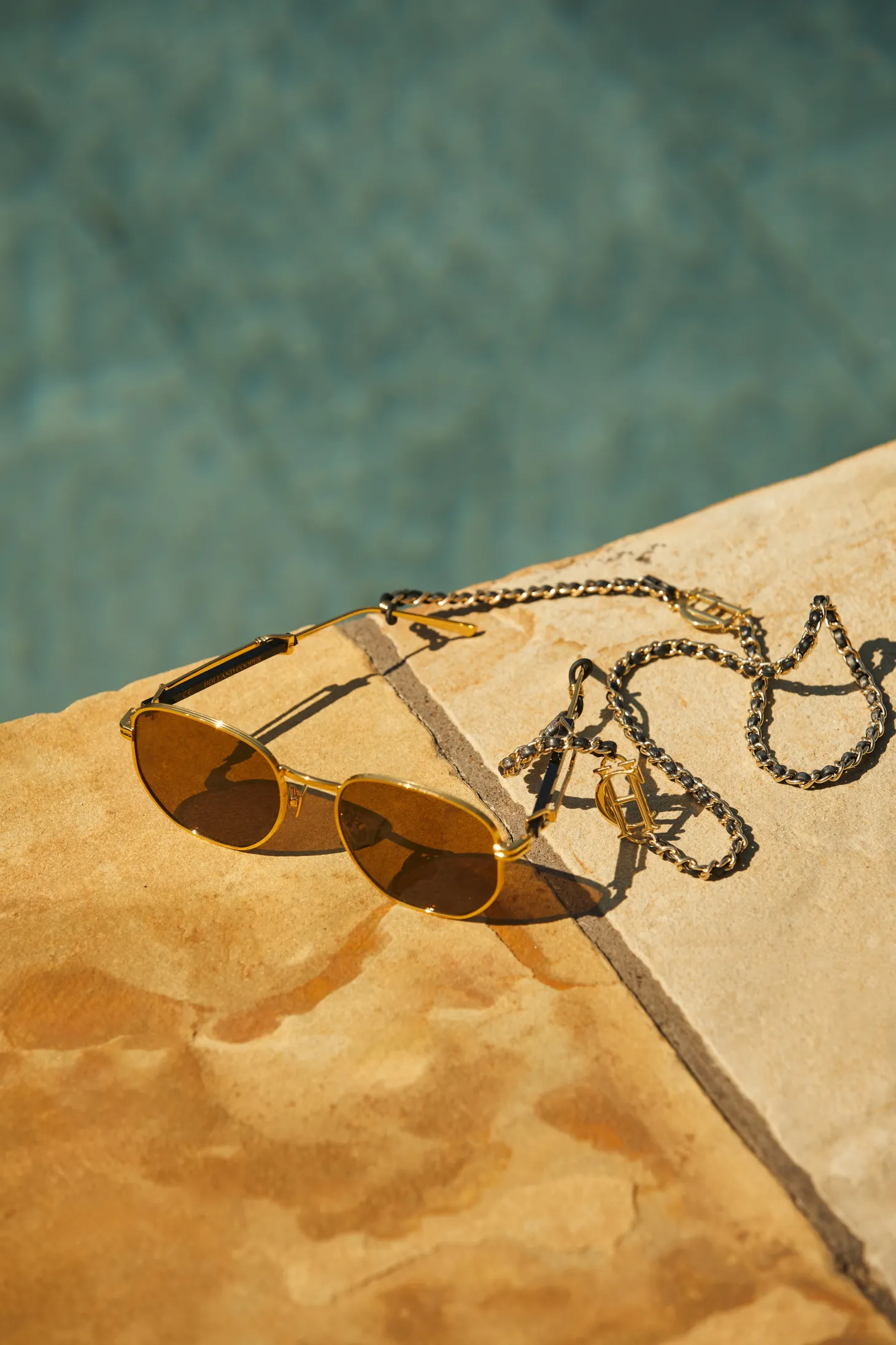 Milan Glasses Chain (Black Gold)