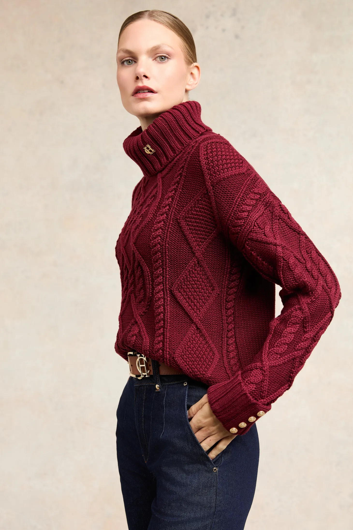 Noveli Cable Knit (Wine)