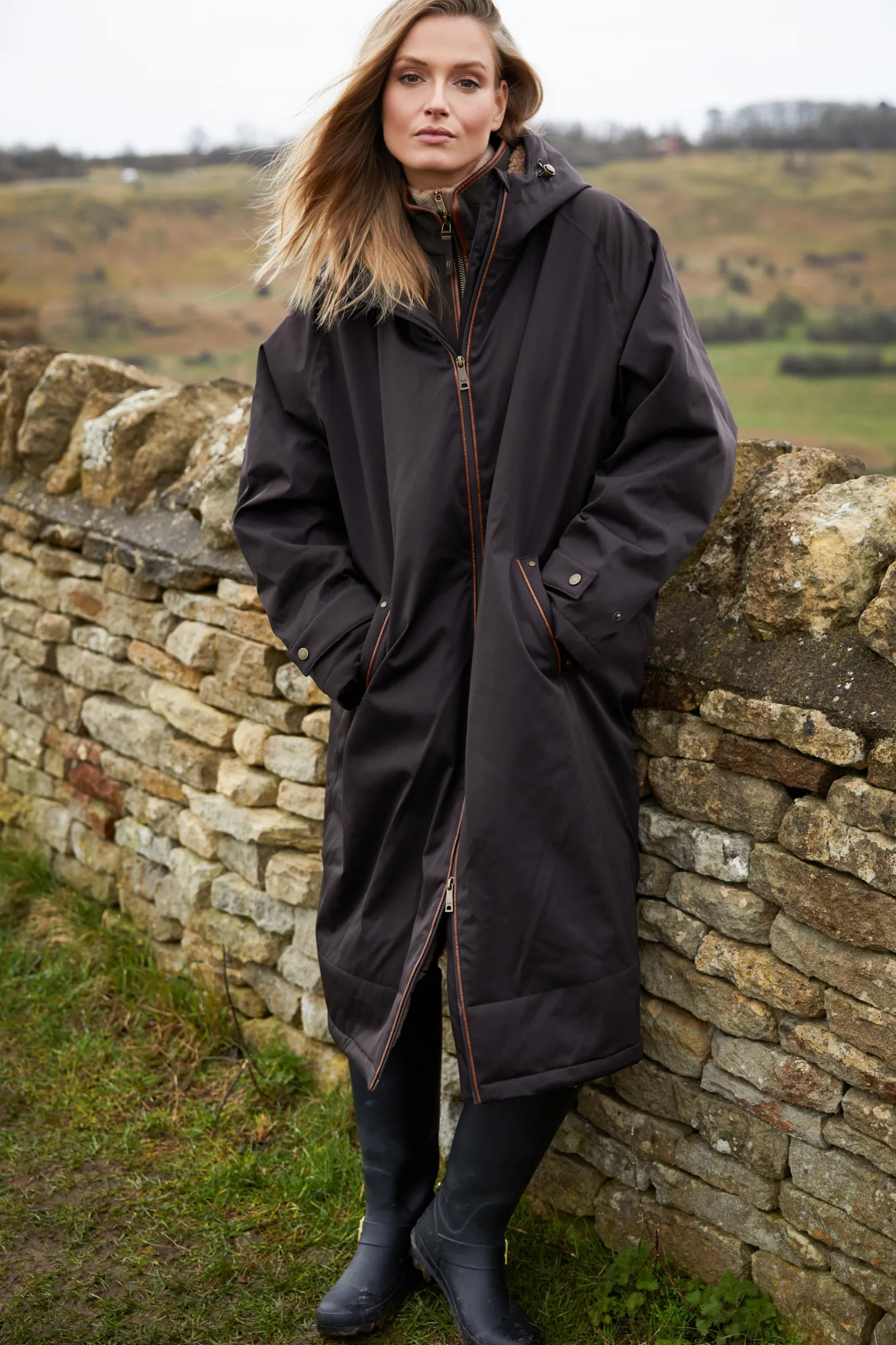 One-Size Waterproof Coat (Chocolate)