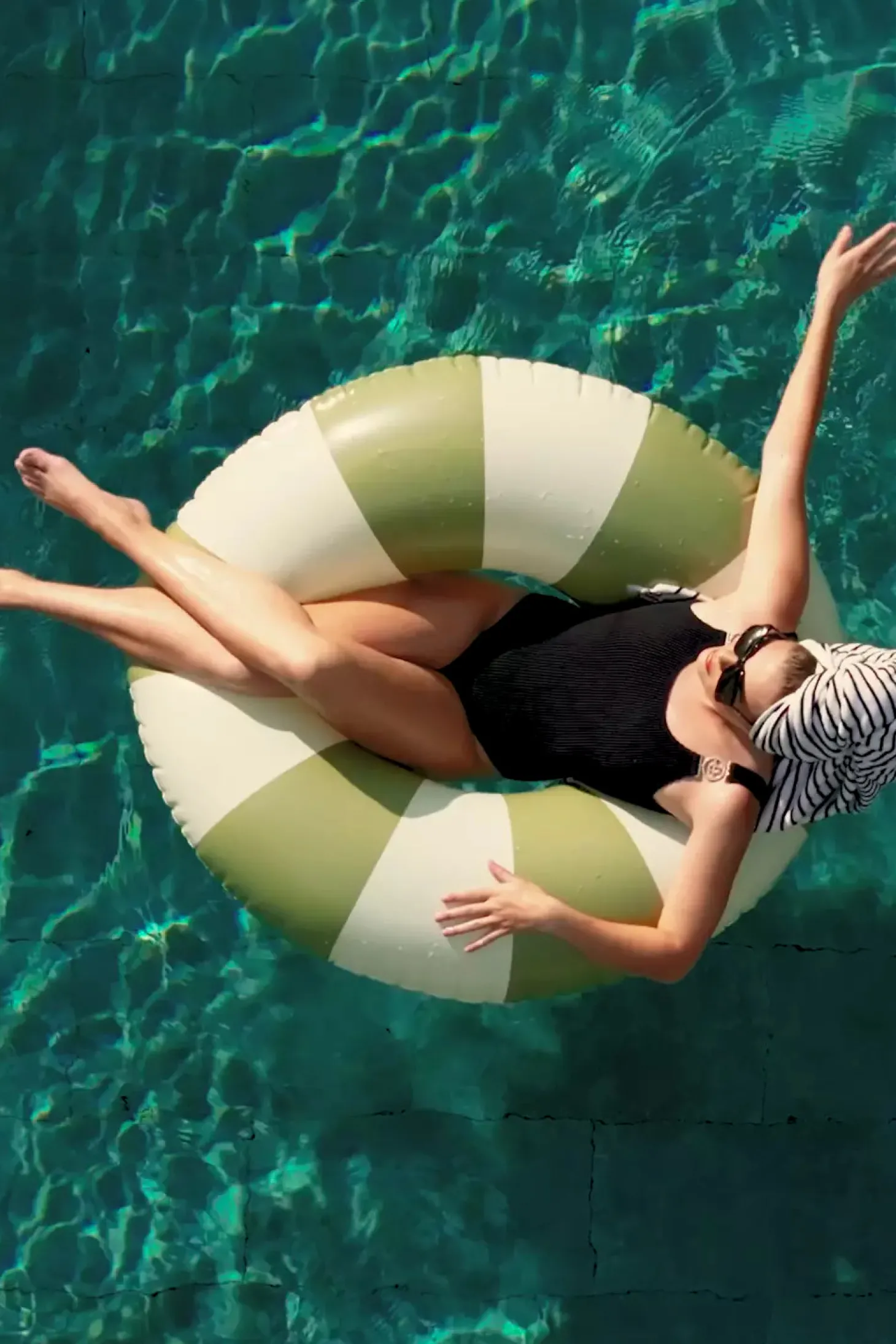 Swimsuit (Black)