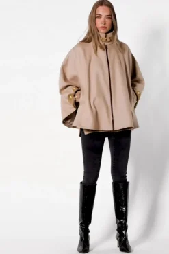 The Classic Cape (Camel)